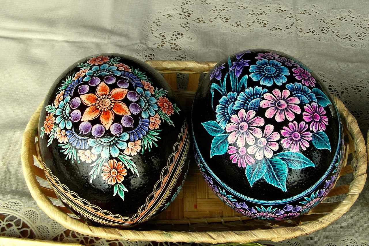 10 Easy DIY Projects Using Recycled Materials